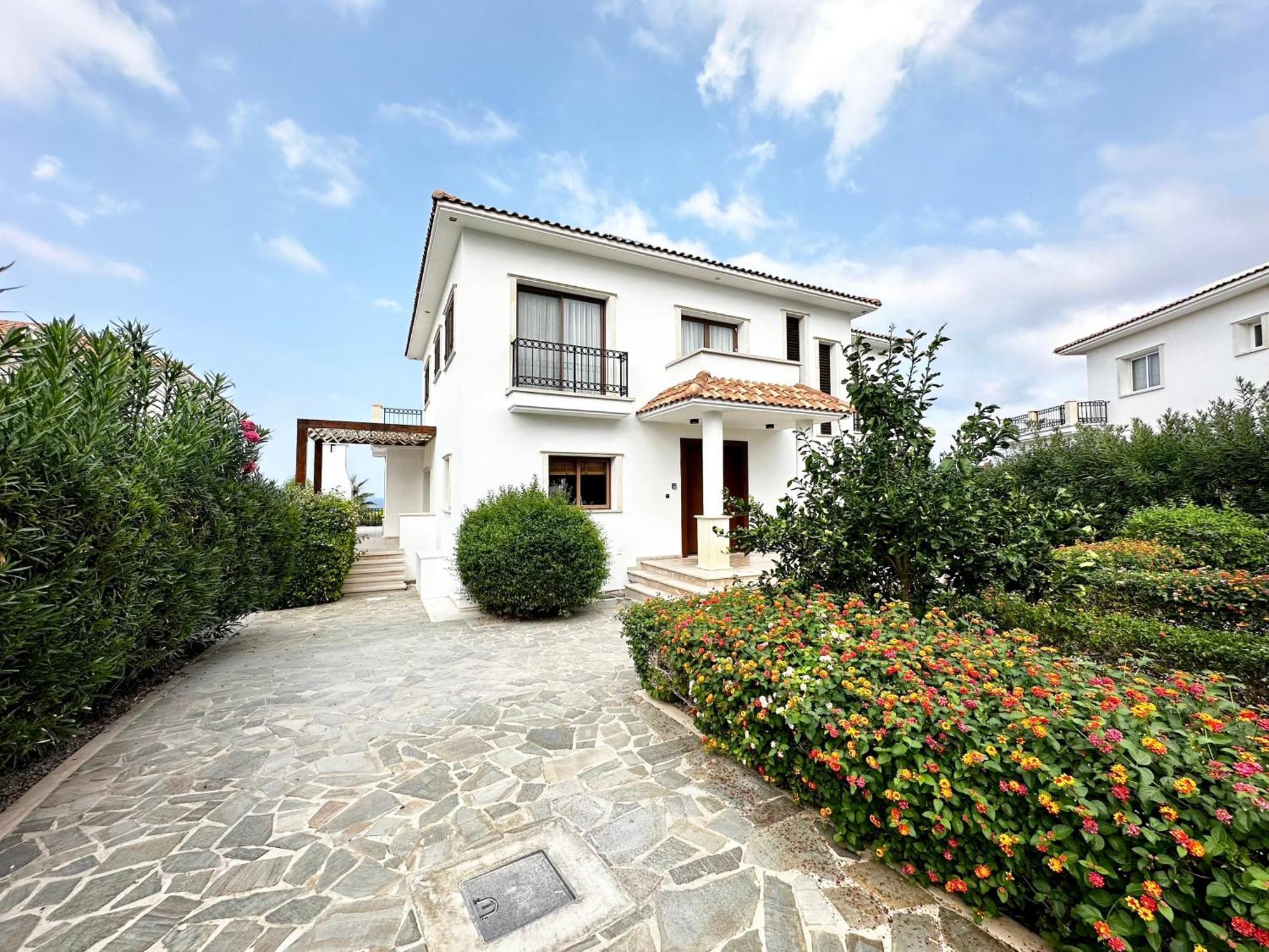 Carrington Holidays Kyrenia  Exterior photo