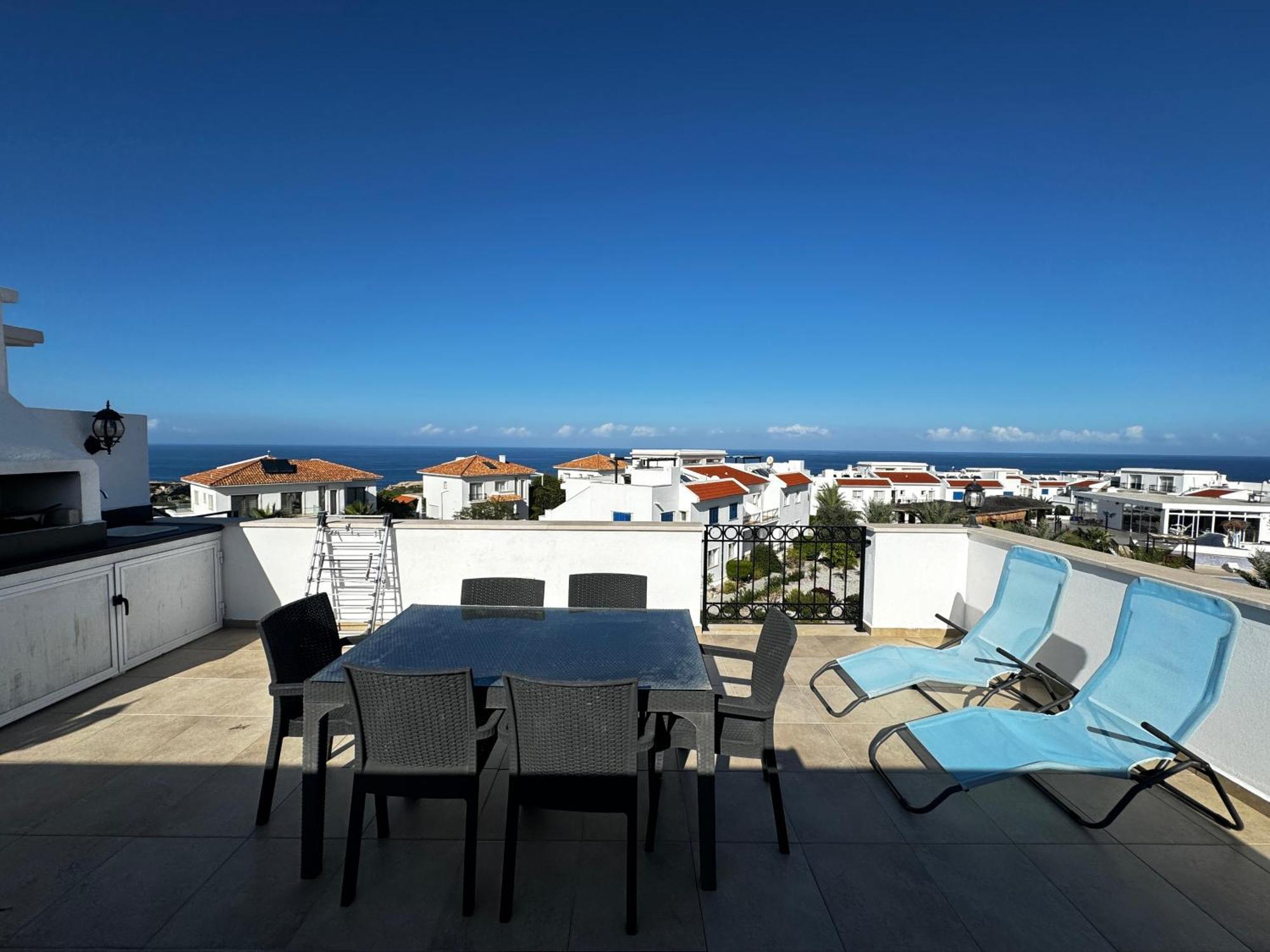 Carrington Holidays Kyrenia  Exterior photo